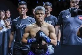 阿斯：巴萨中卫库巴西右脚踝伤势未愈，将无缘出战奥萨苏纳