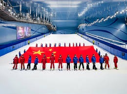 罗马诺：曼城签约18岁中卫朱马巴赫 转租给朗斯